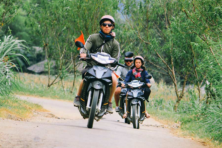 Motobike rental in Ba Be national park 