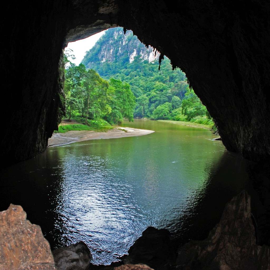 Puong Cave – Nature's masterpiece in Ba Be Lake
